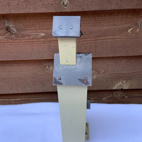 Vintage Americana Line "Wooden Rustic Church" - Picture 4 of 6